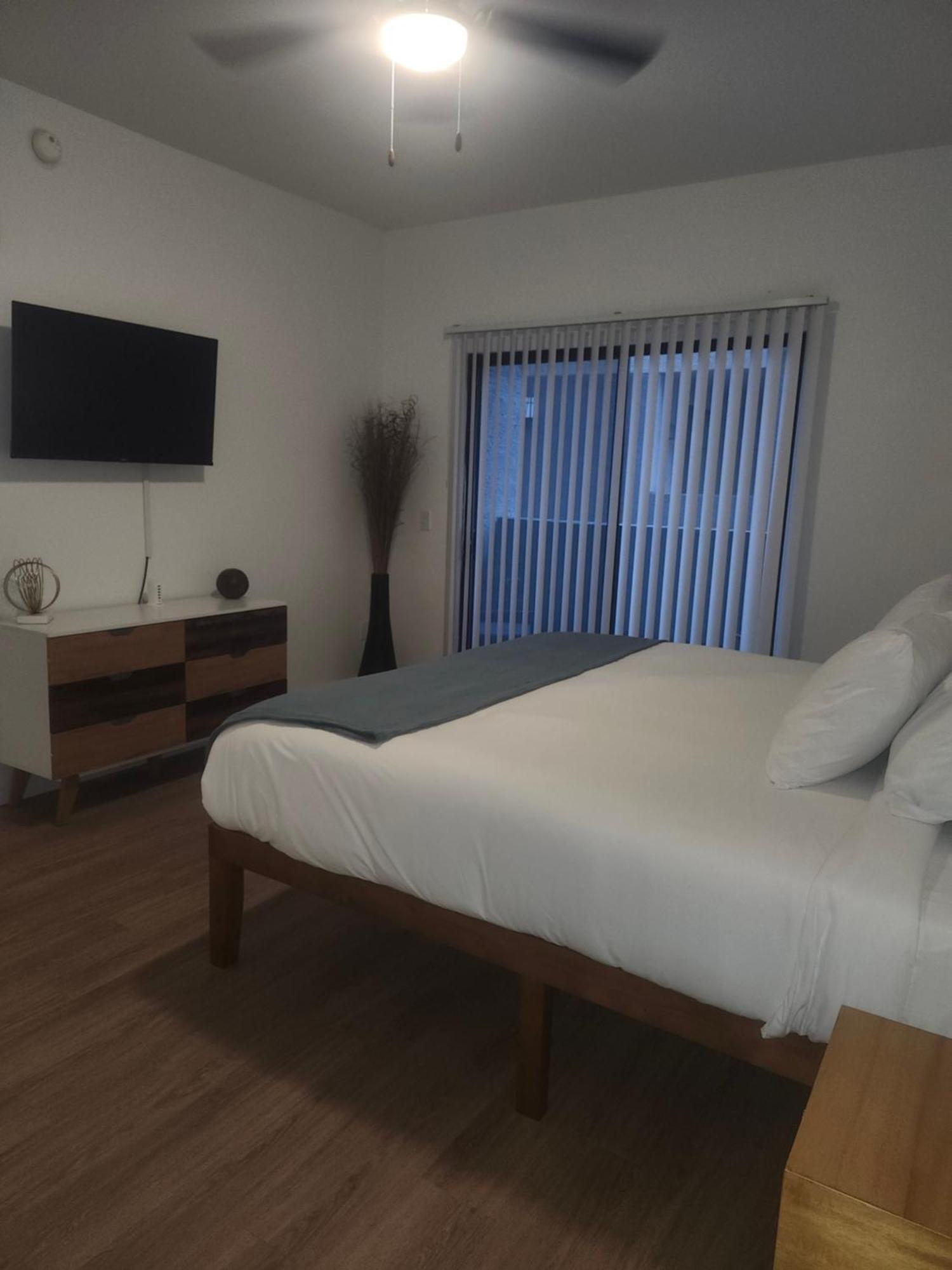 グレンデールWestgate Entertainment District, Walk To Events, Wifi, Free Parkingアパートメント 部屋 写真