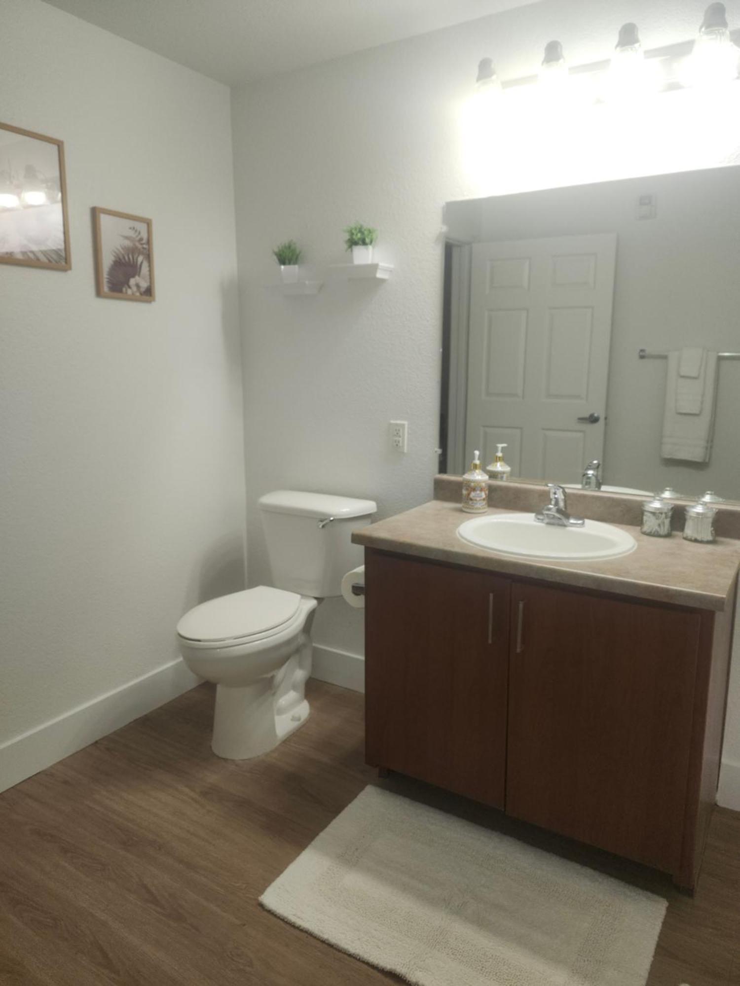 グレンデールWestgate Entertainment District, Walk To Events, Wifi, Free Parkingアパートメント 部屋 写真